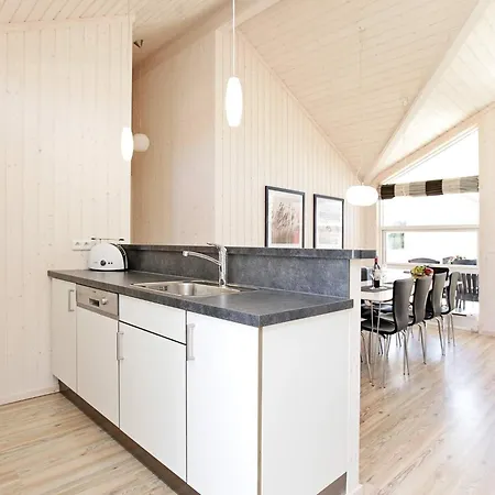 Escape With Sauna, Perks Semesterbostad *