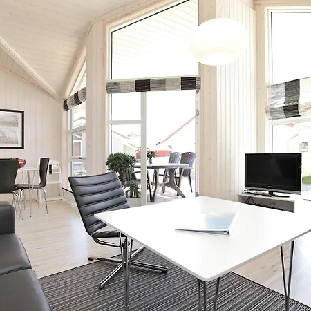 Escape With Sauna, Perks Semesterbostad *